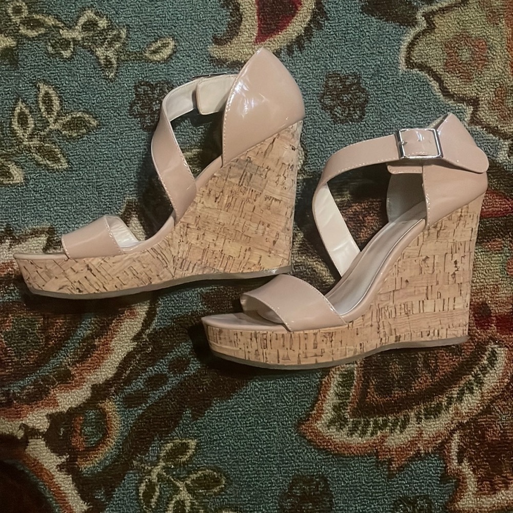 Nine West wedge heels size 9